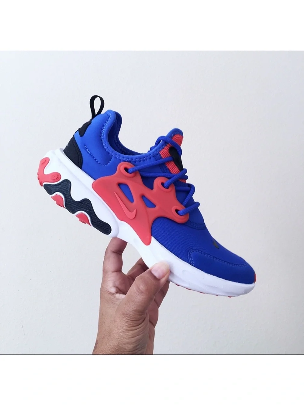 Nike React Presto Blue and Orange Hyper Royal Clay Sneakers Size 5.5Y / 7 Women